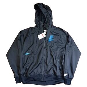NIKE Men's Lightweight Jacket sz: LARGE  NEW WITH TAGS